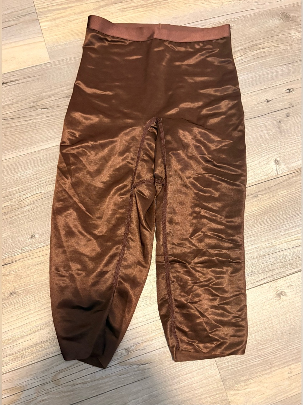 SKIMS Kim Kardashian simply bare cropped leggings XS new with tags